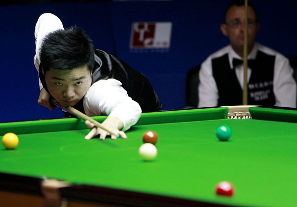 对决中的竞 对决中的竞