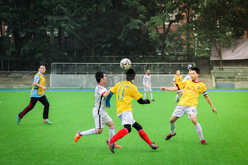 首先需要在 首先需要在